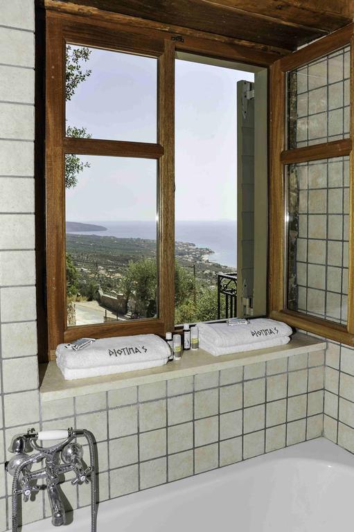 Diotima Homes Kalamata Rum bild