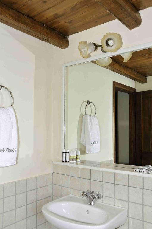 Diotima Homes Kalamata Rum bild